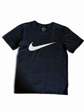 Nike "The Nike Tee" Black Swoosh Athletic Fit T-Shirt - Small